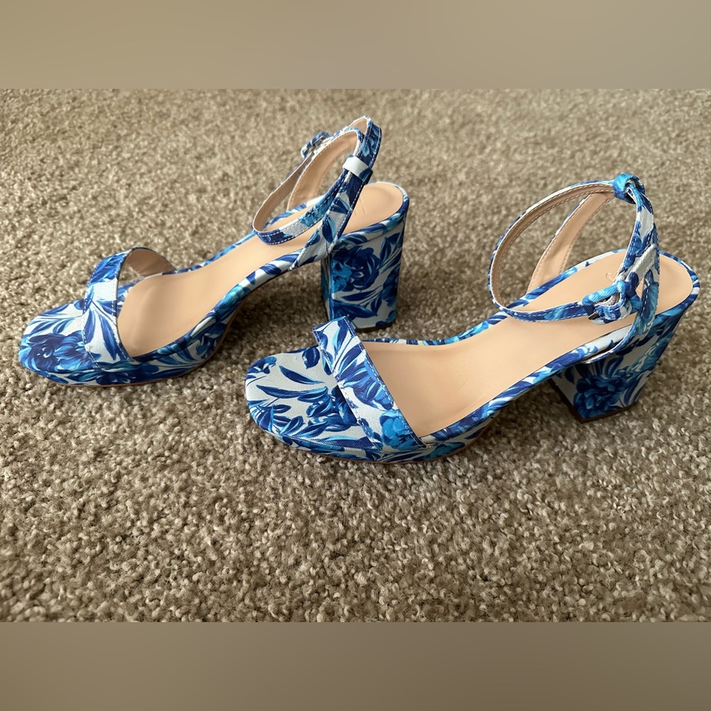 Blue floral heels